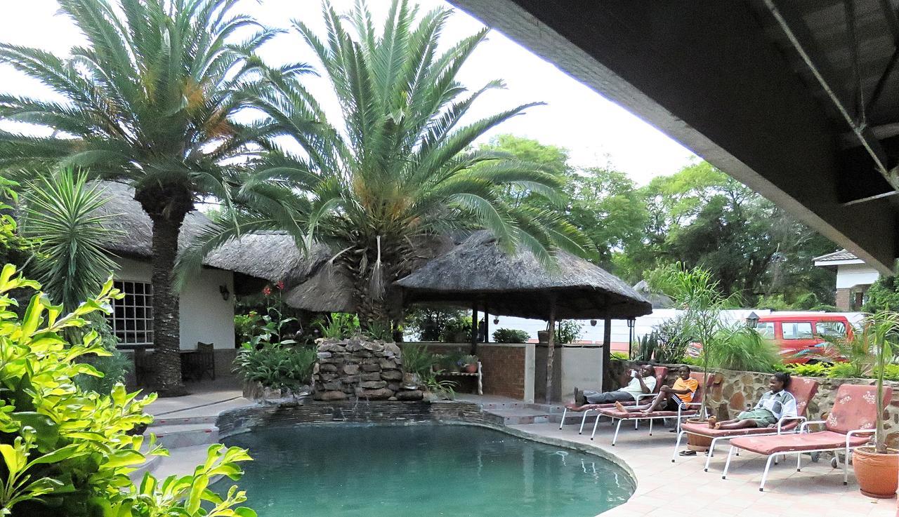 Parrot Lodge Bulawayo Luaran gambar