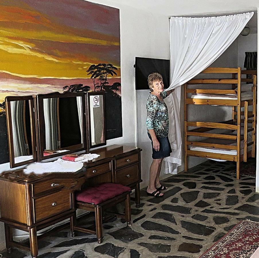 Parrot Lodge Bulawayo Luaran gambar