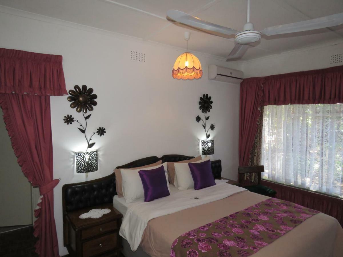 Parrot Lodge Bulawayo Luaran gambar