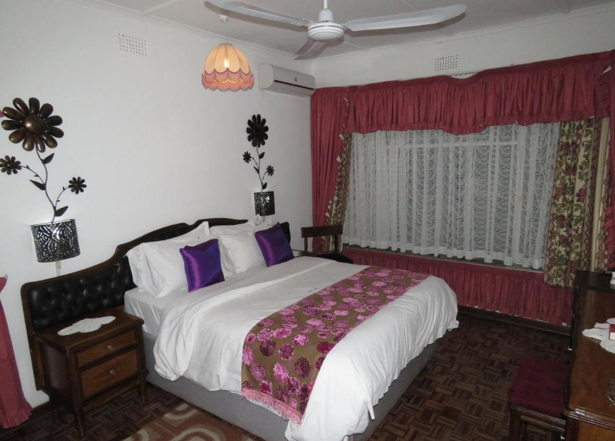 Parrot Lodge Bulawayo Luaran gambar